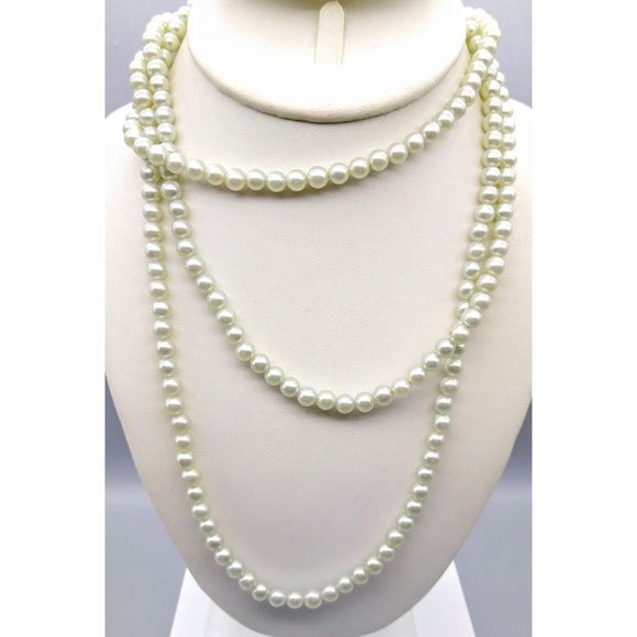 Xtra Long Vintage Faux Pearl Necklace, White Strand Flapper Length Classic Beads - Picture 5 of 5